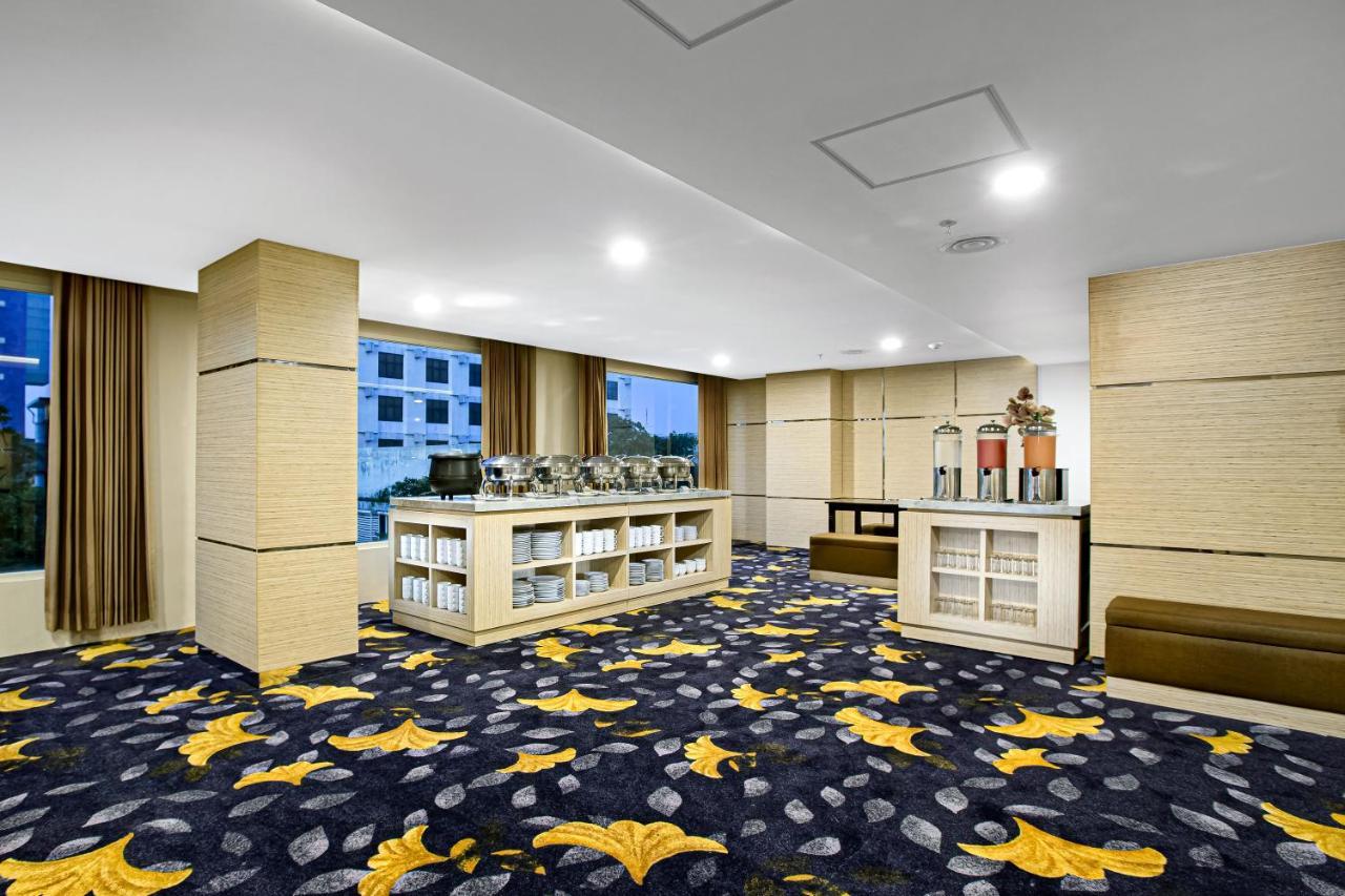 Quest Hotel Darmo - Surabaya By Aston Екстер'єр фото
