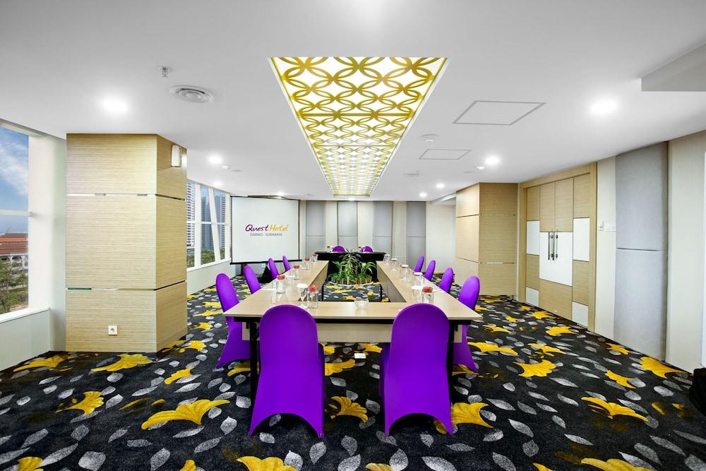 Quest Hotel Darmo - Surabaya By Aston Екстер'єр фото