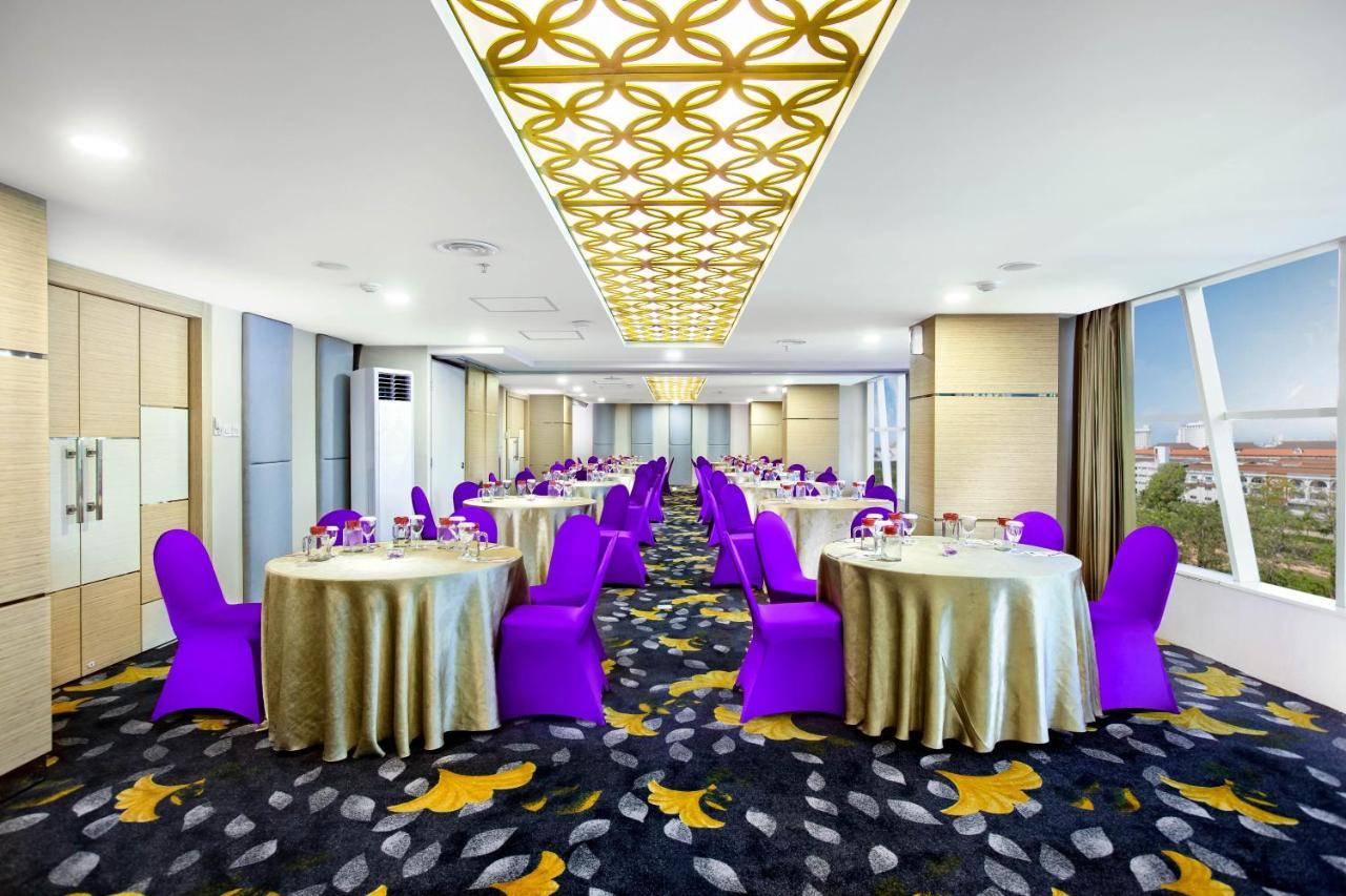 Quest Hotel Darmo - Surabaya By Aston Екстер'єр фото