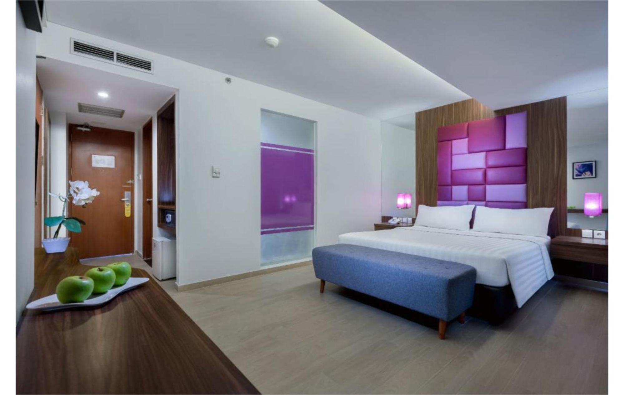 Quest Hotel Darmo - Surabaya By Aston Екстер'єр фото
