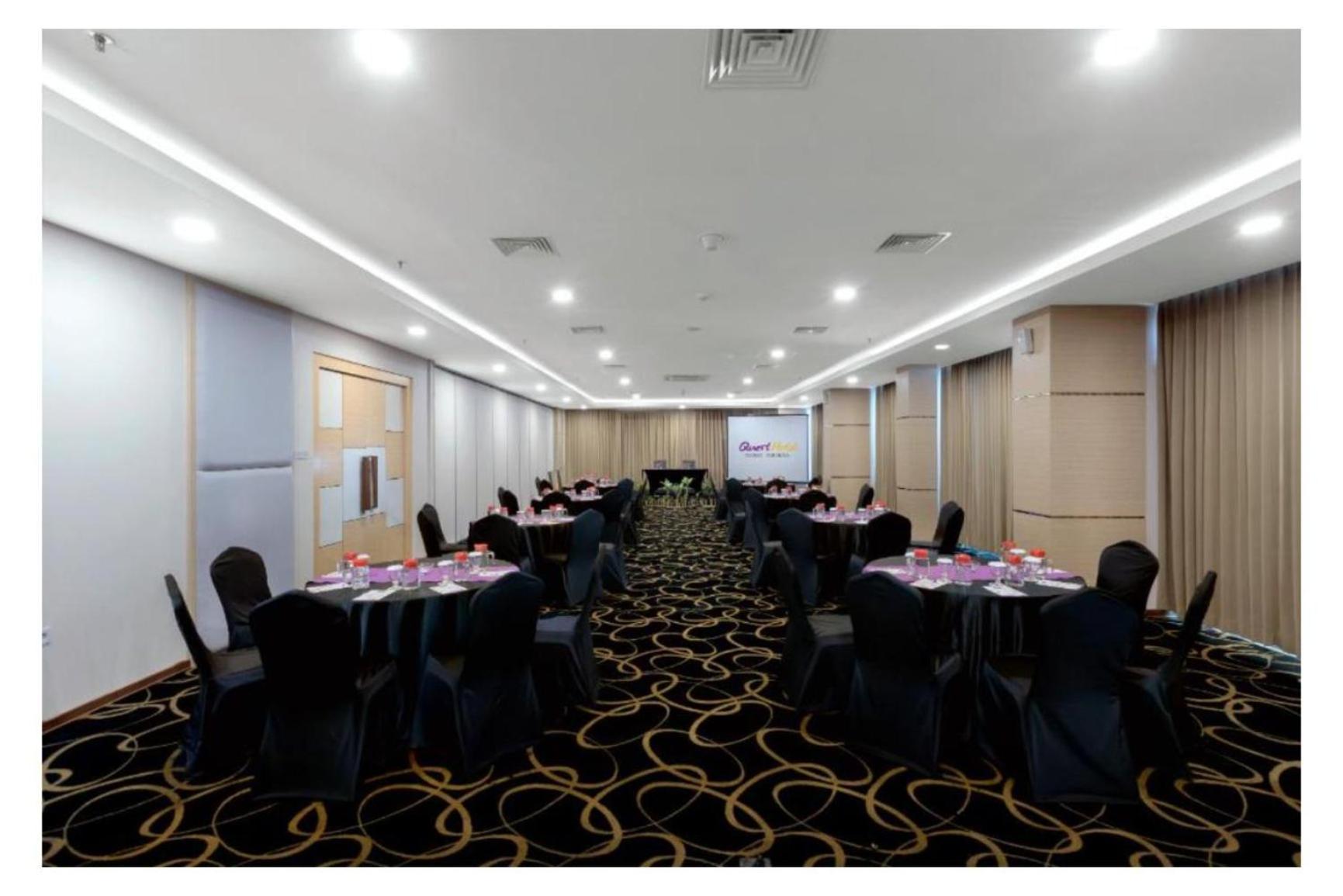 Quest Hotel Darmo - Surabaya By Aston Екстер'єр фото