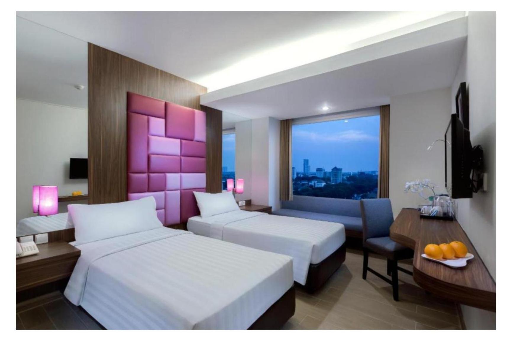 Quest Hotel Darmo - Surabaya By Aston Екстер'єр фото