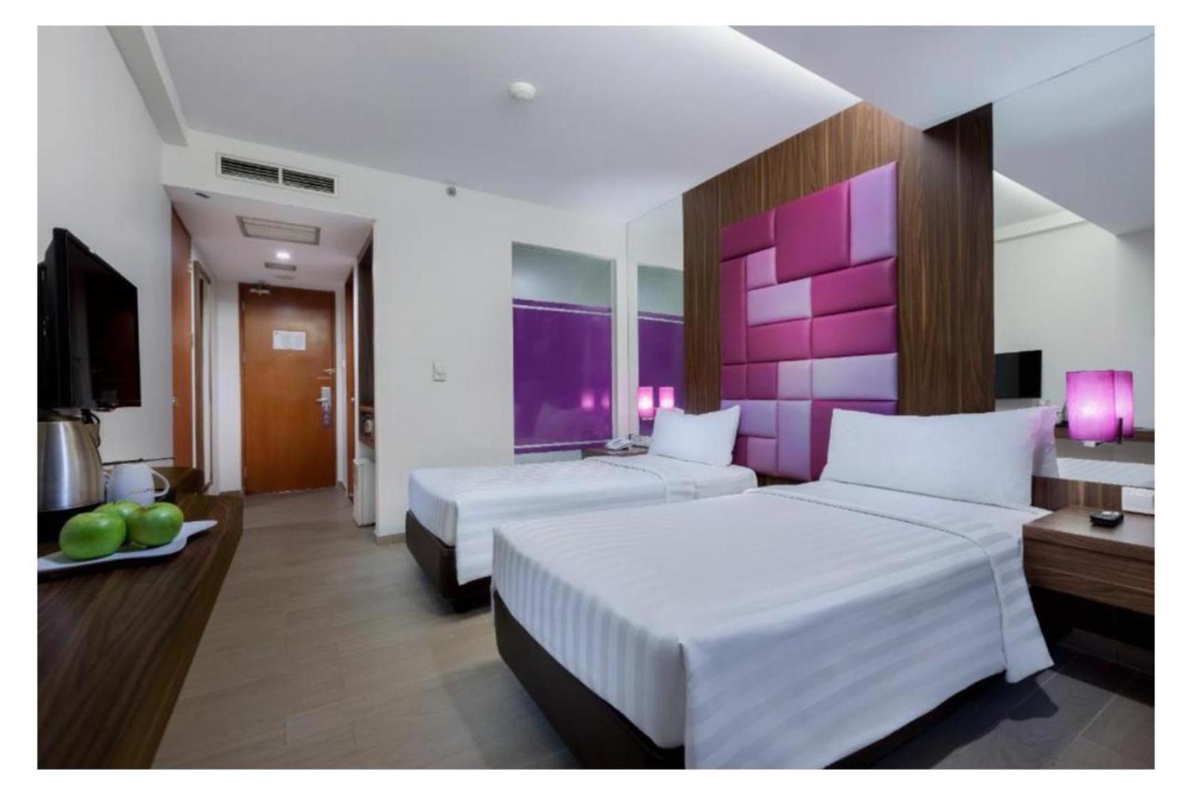 Quest Hotel Darmo - Surabaya By Aston Екстер'єр фото