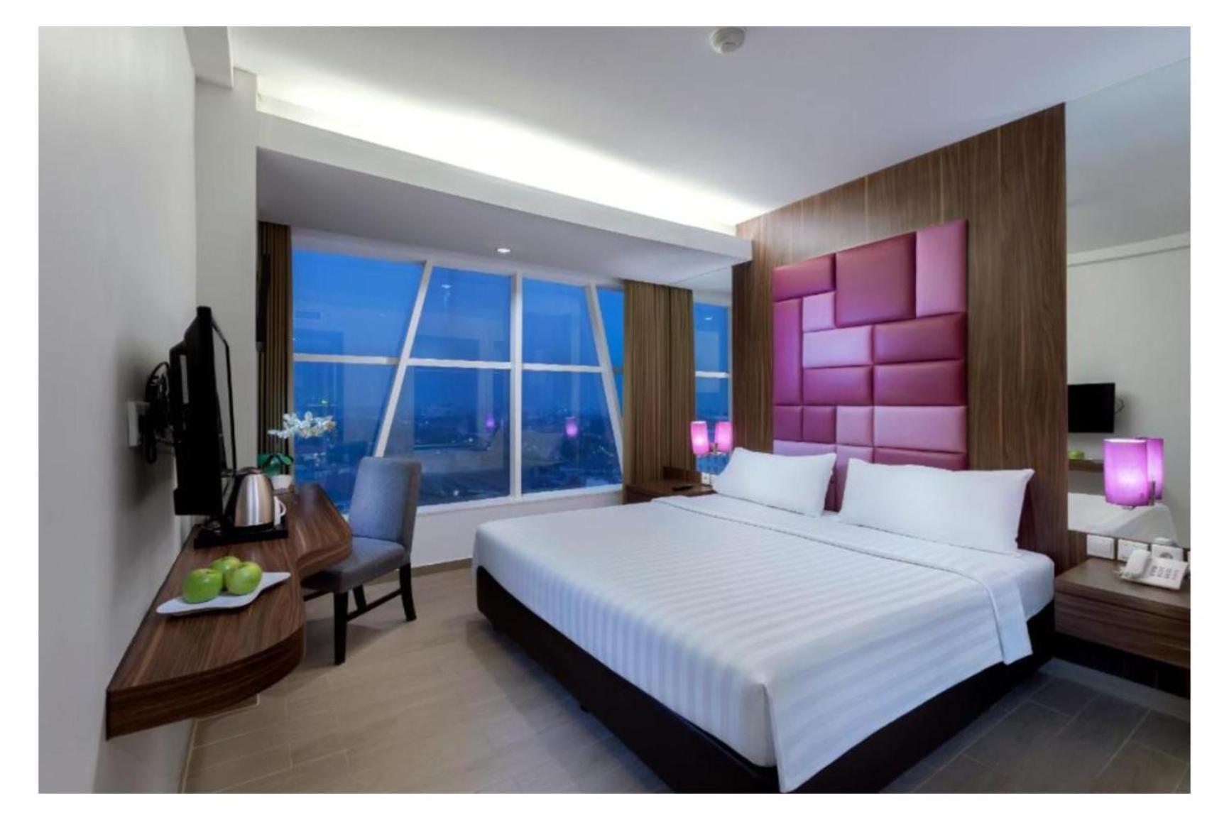 Quest Hotel Darmo - Surabaya By Aston Екстер'єр фото