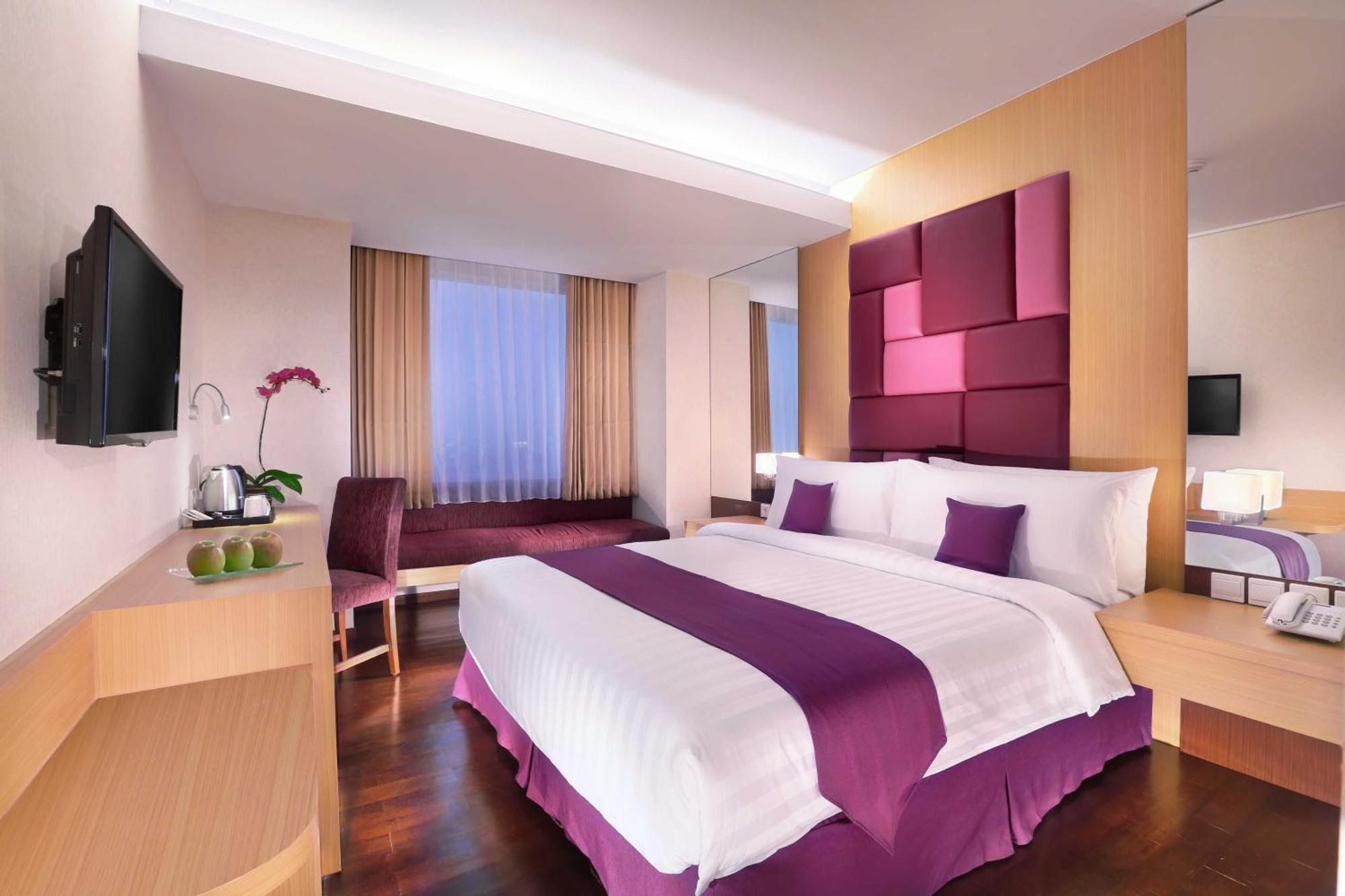 Quest Hotel Darmo - Surabaya By Aston Екстер'єр фото